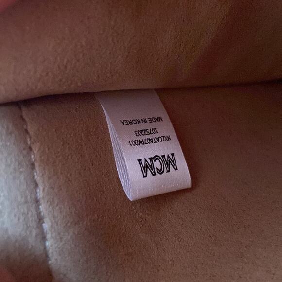 NWT MSRP$890 MCM Veritas Vintage Monogram Medium Flat Pouch Clutch Wristlet Pink - Picture 4 of 5